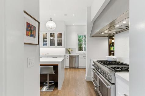 72 Halsey Boulevard Charleston SC 29401