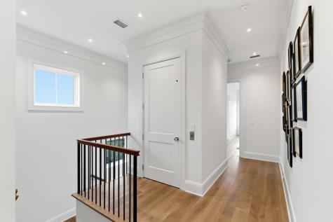 72 Halsey Boulevard Charleston SC 29401