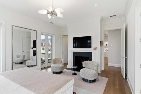 72 Halsey Boulevard Charleston SC 29401