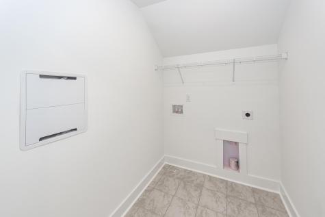 1413 Iroquois Street North Charleston SC 29405