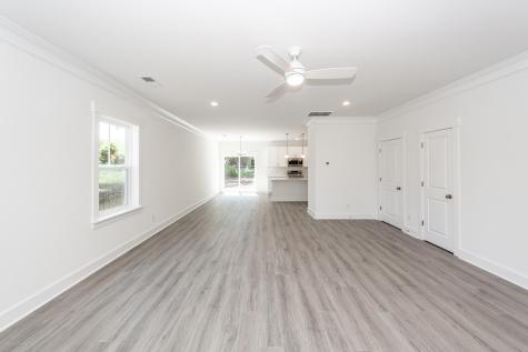 1413 Iroquois Street North Charleston SC 29405