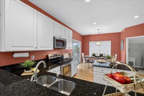 533 Pointe Of Oaks Road Summerville SC 29485