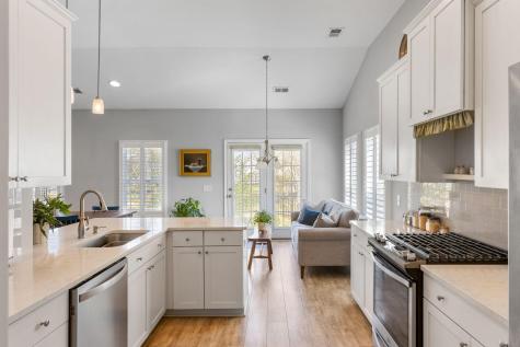 1069 Pigeon Point Johns Island SC 29455