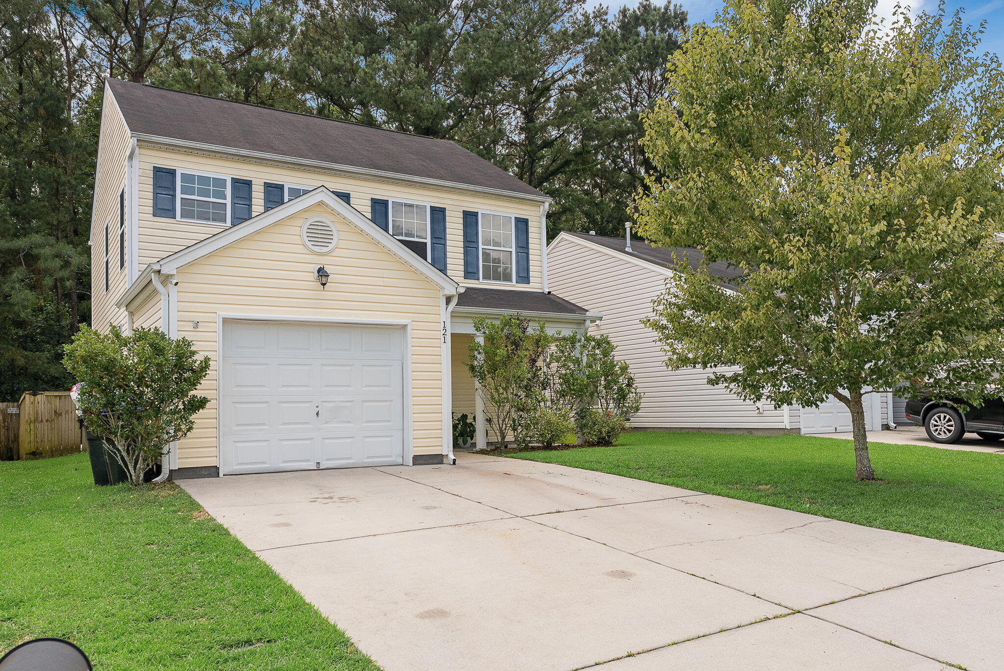121 Coosawatchie Street Summerville SC 29485