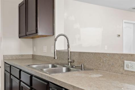 121 Coosawatchie Street Summerville SC 29485