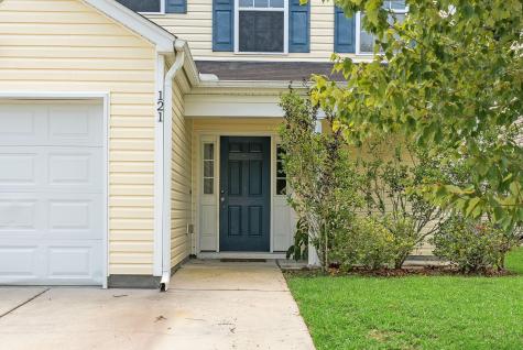 121 Coosawatchie Street Summerville SC 29485