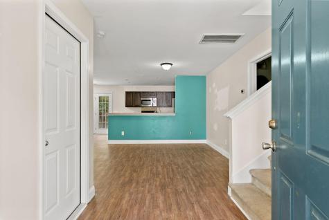 121 Coosawatchie Street Summerville SC 29485