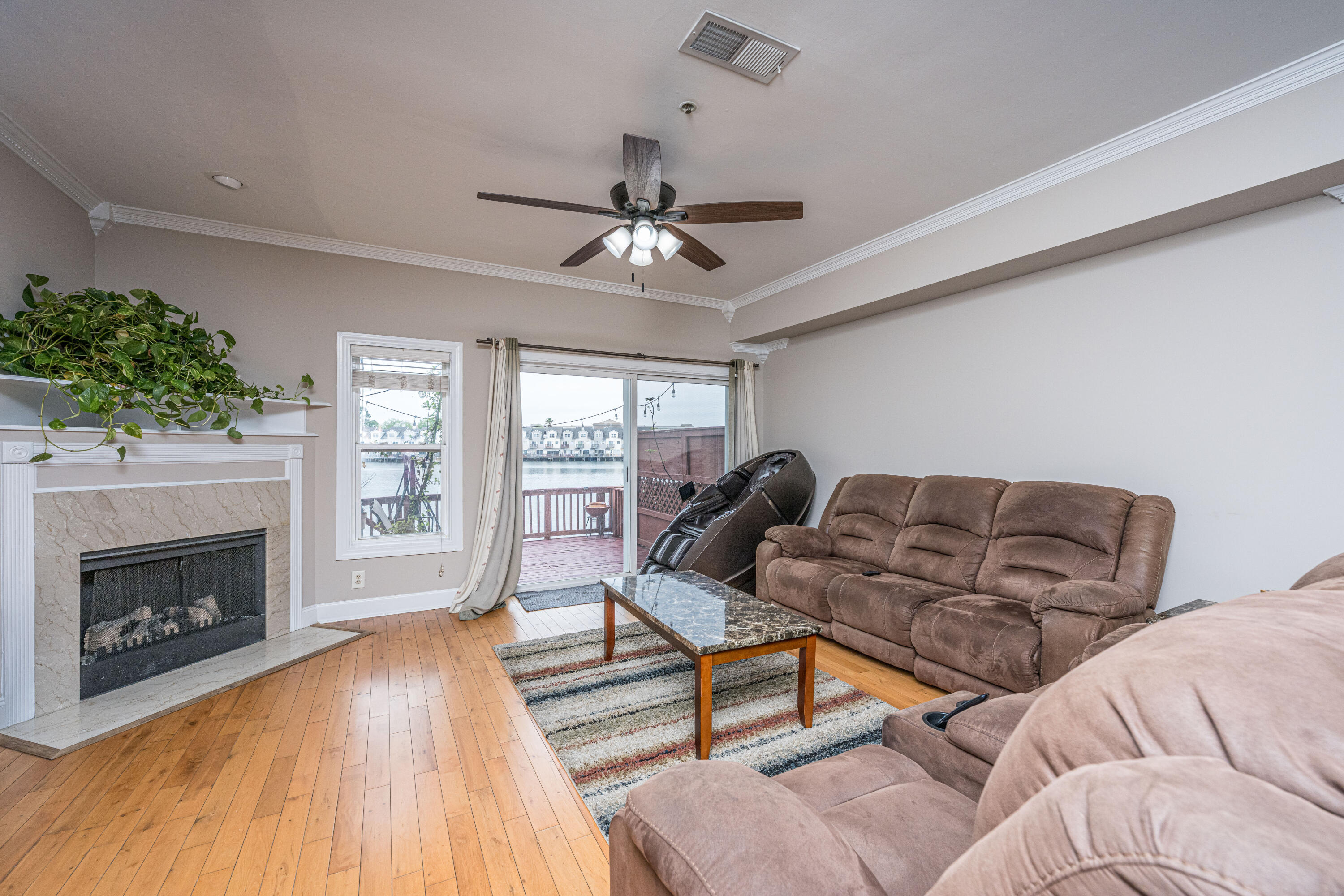 4933 Lake Palmetto Lane North Charleston SC 29418