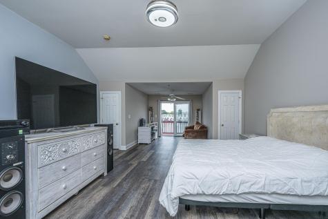 4933 Lake Palmetto Lane North Charleston SC 29418