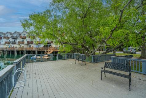4933 Lake Palmetto Lane North Charleston SC 29418