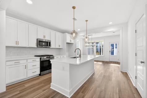743 Blueway Avenue Summerville SC 29486