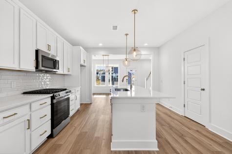 743 Blueway Avenue Summerville SC 29486
