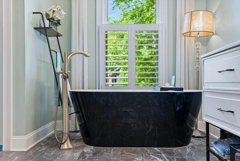 2453 Vaucluse Road Charleston SC 29414