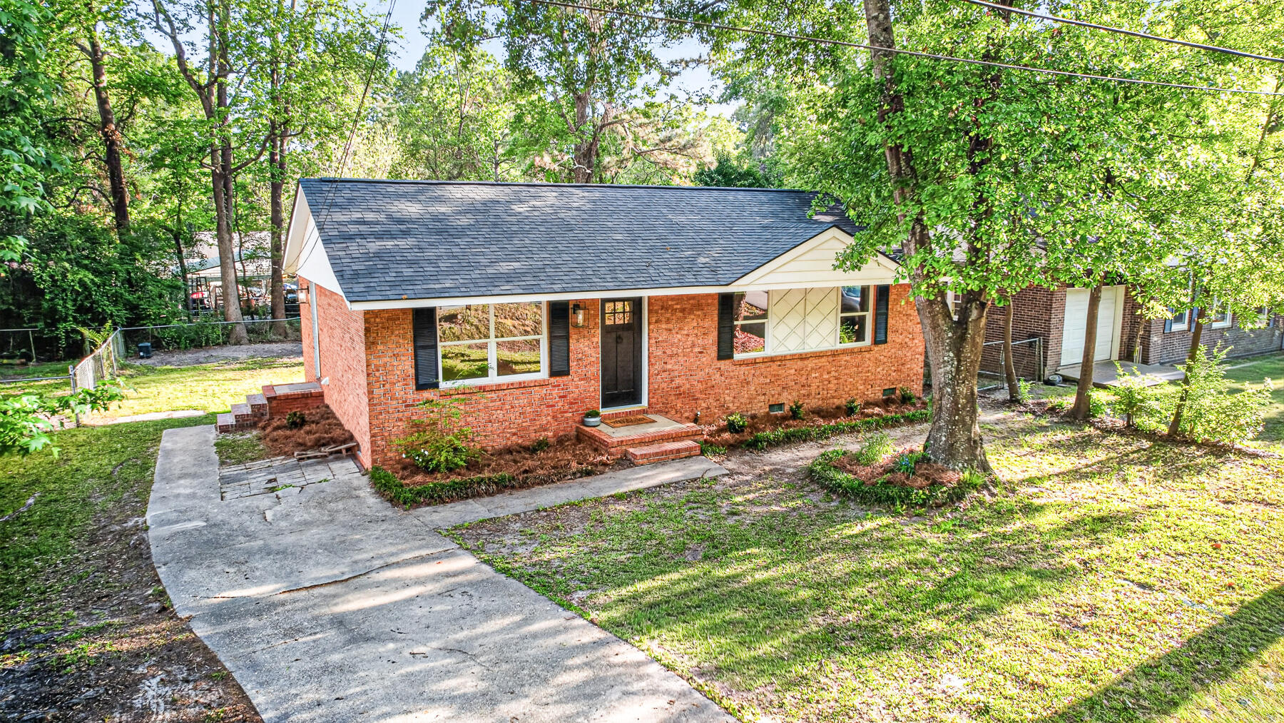 217 Tupperway Drive Summerville SC 29483