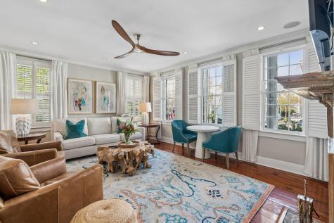 18 Water Street Charleston SC 29401
