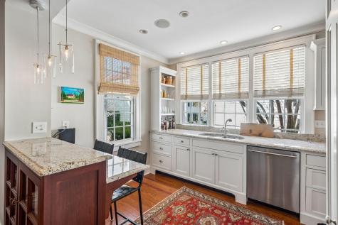18 Water Street Charleston SC 29401