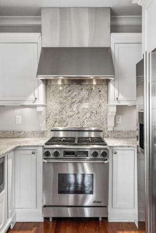 18 Water Street Charleston SC 29401