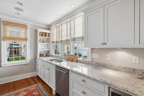 18 Water Street Charleston SC 29401