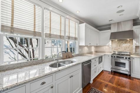 18 Water Street Charleston SC 29401