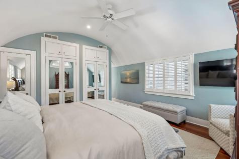 18 Water Street Charleston SC 29401