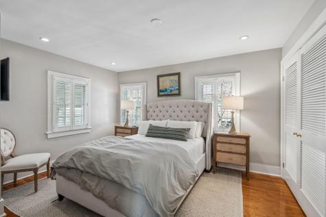 18 Water Street Charleston SC 29401