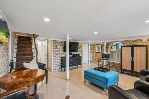 18 Water Street Charleston SC 29401