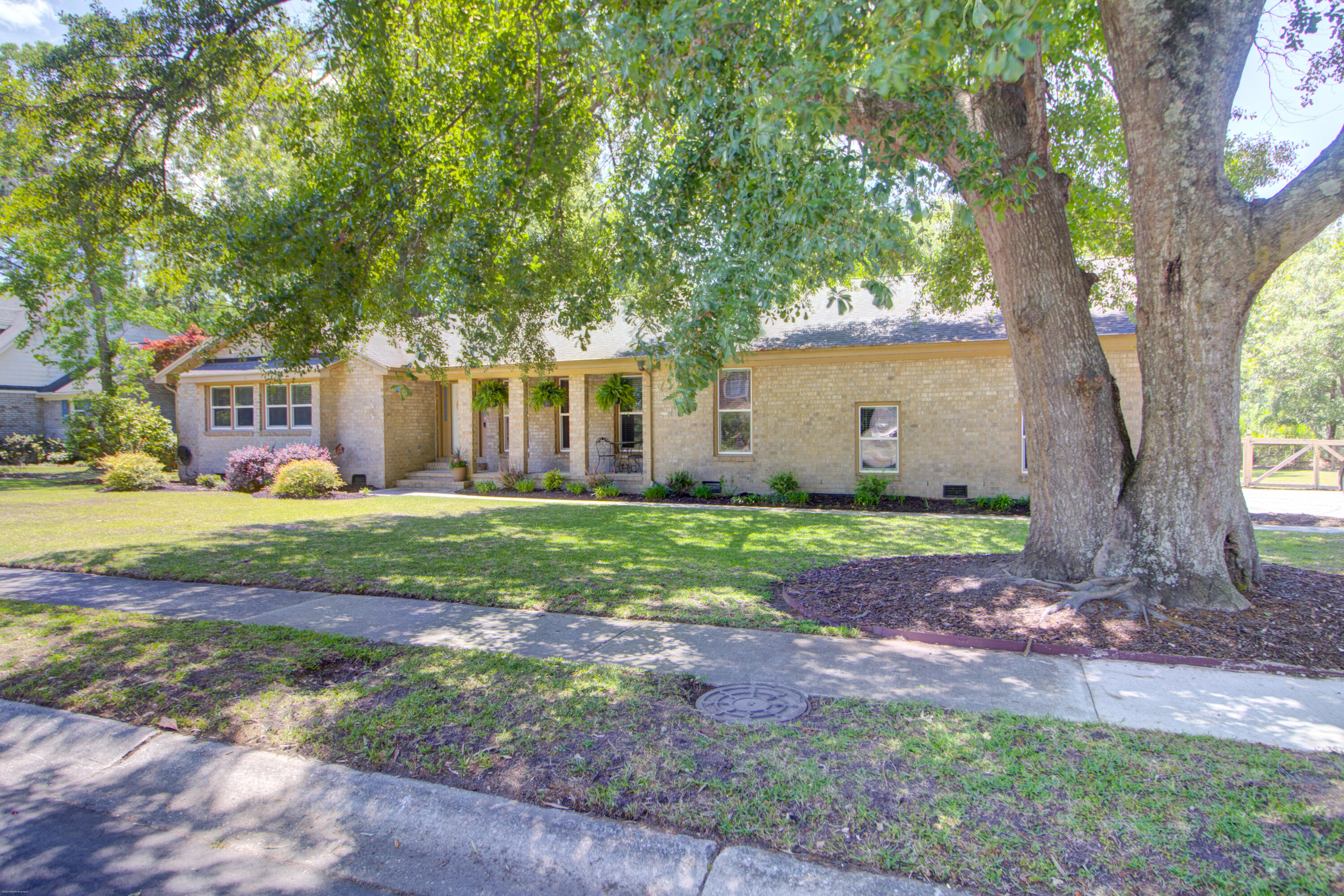 2252 Forest Lakes Boulevard Charleston SC 29414