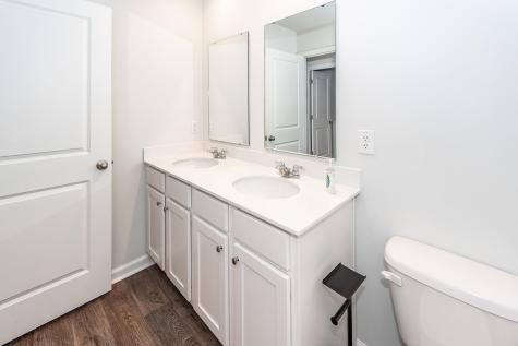 179 Cloverleaf Street Summerville SC 29483