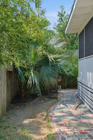 35 Moultrie Street Charleston SC 29403