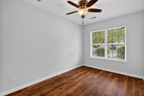 1004 Yellow Hawthorn Summerville SC 29483