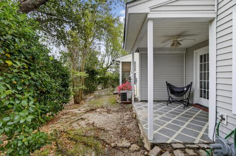 1004 Yellow Hawthorn Summerville SC 29483