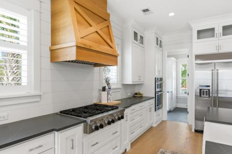 536 Lesesne Street Charleston SC 29492