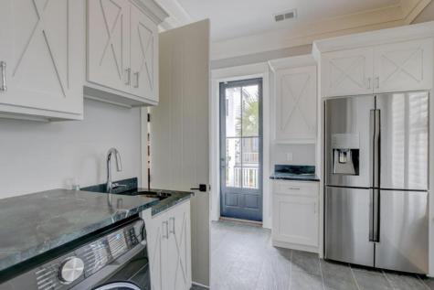 536 Lesesne Street Charleston SC 29492
