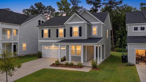 63 Red Bluff Street Summerville SC 29483