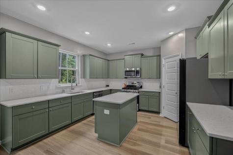 63 Red Bluff Street Summerville SC 29483