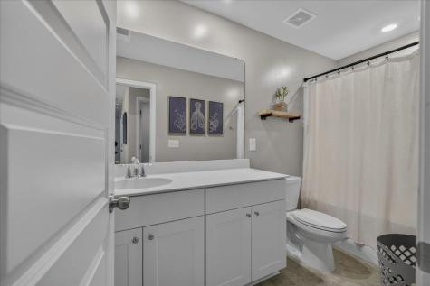 63 Red Bluff Street Summerville SC 29483