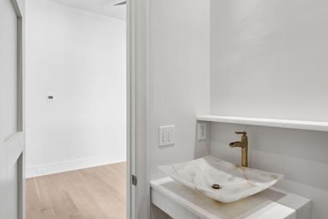 4 Exchange Street Charleston SC 29401
