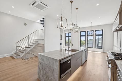 4 Exchange Street Charleston SC 29401