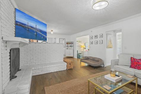 737 Canary Drive Charleston SC 29414