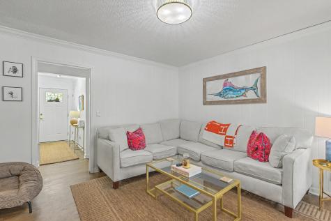 737 Canary Drive Charleston SC 29414