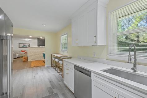 737 Canary Drive Charleston SC 29414