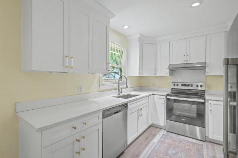 737 Canary Drive Charleston SC 29414