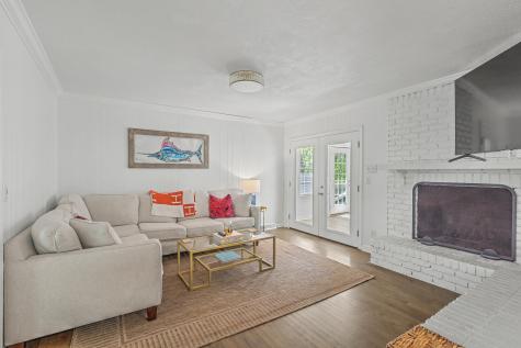 737 Canary Drive Charleston SC 29414