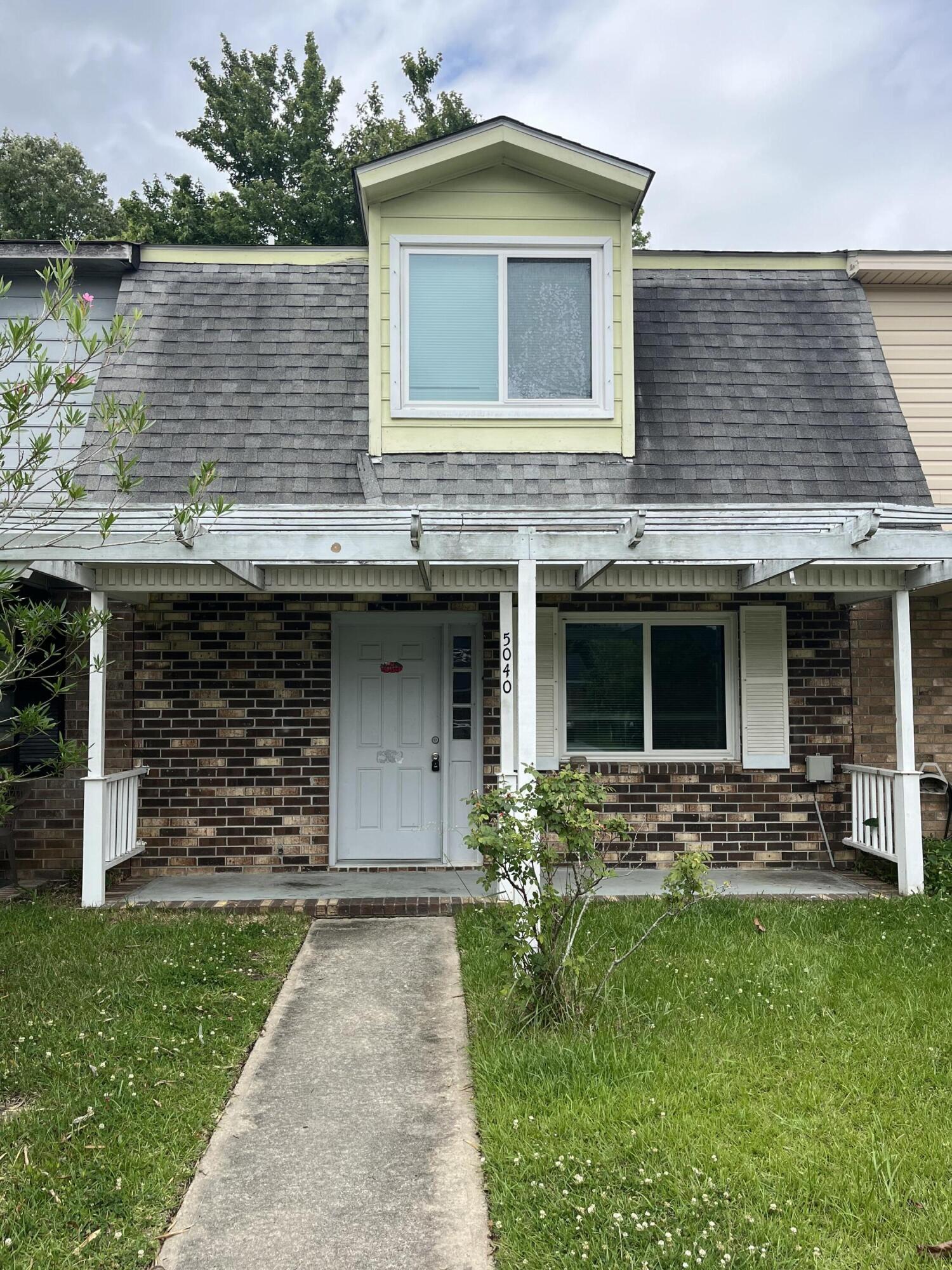 5040 Foxwood Drive North Charleston SC 29418