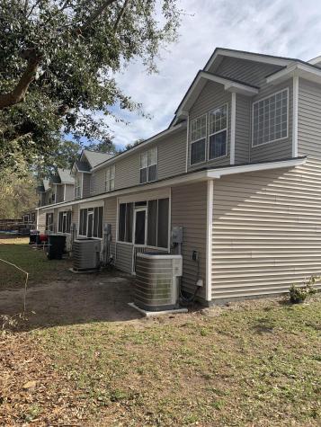 5914 Tampa Street Hanahan SC 29410