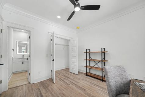 2016 Comstock Avenue North Charleston SC 29405
