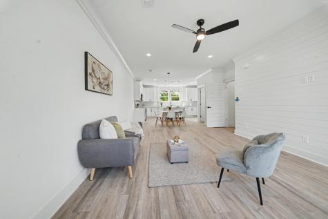 2016 Comstock Avenue North Charleston SC 29405