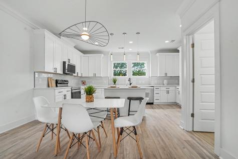 2016 Comstock Avenue North Charleston SC 29405