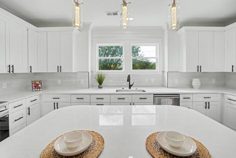 2016 Comstock Avenue North Charleston SC 29405