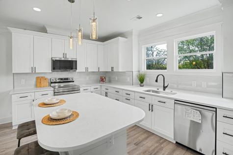 2016 Comstock Avenue North Charleston SC 29405
